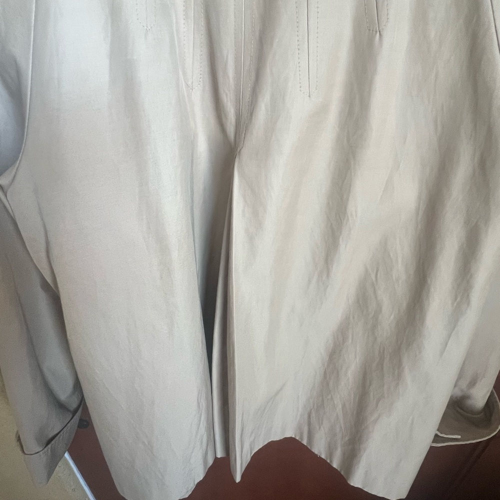 Gallery, short, swing trench, size L.  Lined, tan, wide lapel, relaxed fit. - Picture 7 of 9